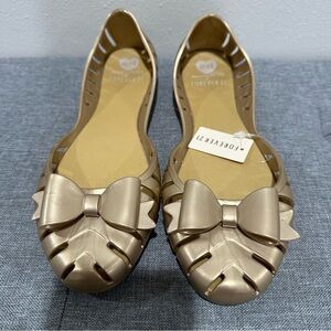 **NWT** Dreamed by Melissa for Forever 21 Gold Jelly Flats